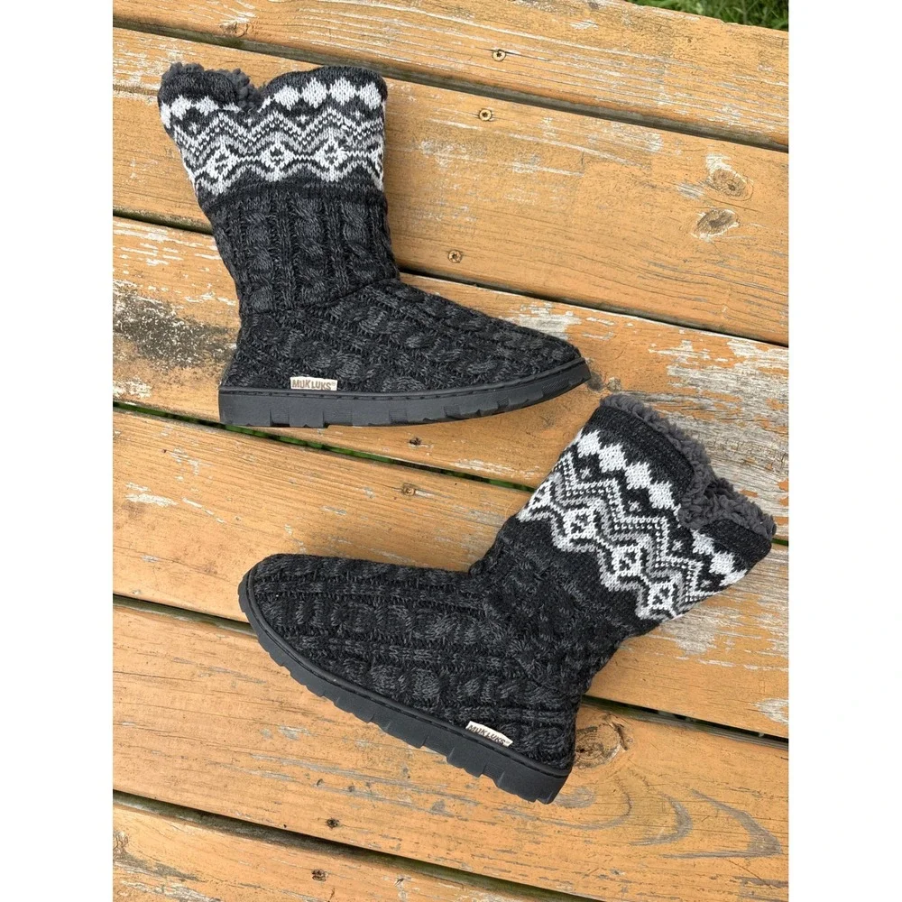 Muk Luks Cozy Women Size 7 Cable Knit Fair Isle Faux Fur Lined Boots Grey